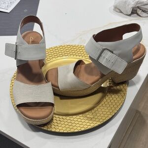 Clarks Women's Cream and Tan Wedge Sandals